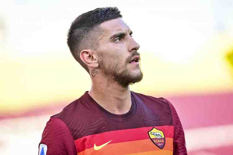 记者：罗马中场佩莱格里尼右大腿肌肉-肌腱连接处高度损伤